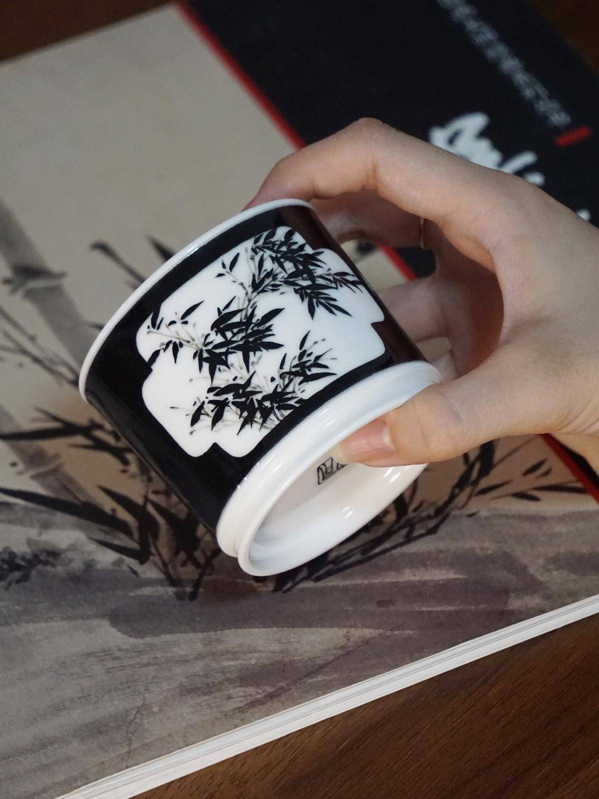 墨竹 双面开窗直口杯 - 穆宣有 作品图3